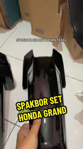 Spakbor depan belakang astrea grand bahan tebal #astreagrandindonesia #astrealegenda 