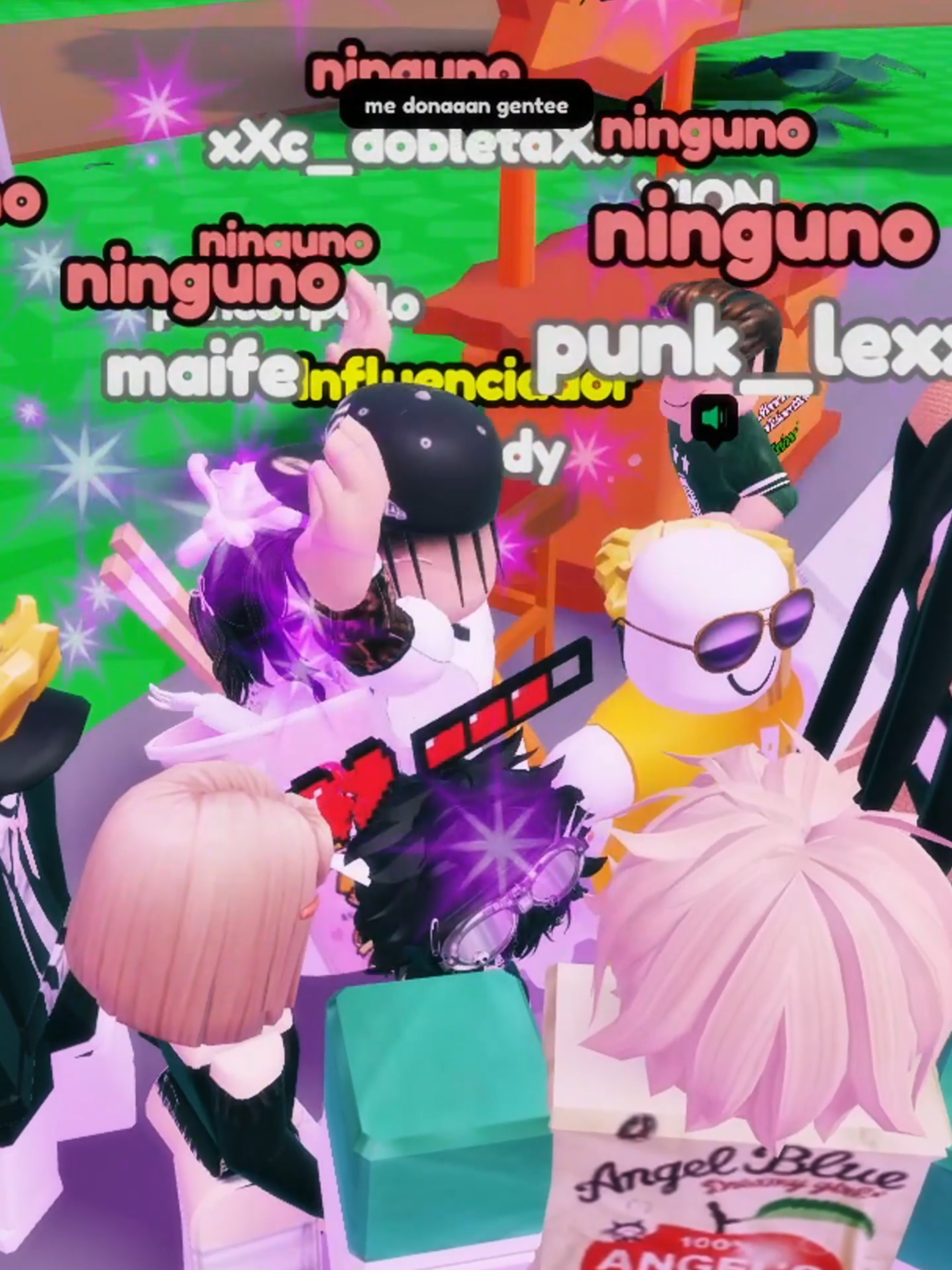 que prefieres tu?? ahi una persona infiltrada 👀 .... juego:donation blox creador: temsharo sueño:que madure mi voz KAJSJA #robloxfyp #paratii #fyp #donationblox #paratiiiiiiiiiiiiiiiiiiiiiiiiiiiiiii #temsharo #paratiii #paratiiiii