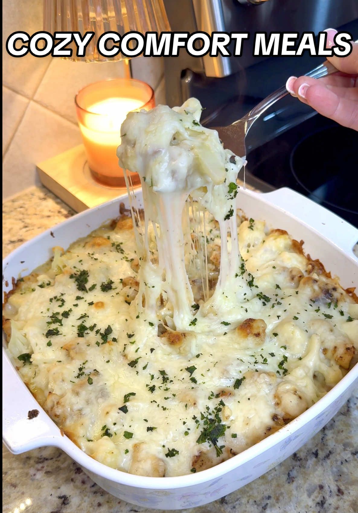 All recipes found in my new e-book linked in bio🫶🏼👩🏼‍🍳21 low carb, high protein cozy comfort meals! #comfortmeal #comfortfoods #casserole #skillet #onepanmeal #onepan #lowcarb #highprotein #healthydinnerideas #healthyrecipe #dinnerrecipes #bakes #keto #ketomeal #ketorecipes #lowcarbrecipes 