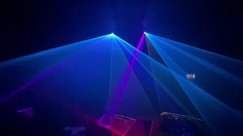 ผลิตภัณฑ์ที่ดี แสงที่ดีสร้างบรรยากาศที่ดี#ktv#nightclub #livehouse #stageshow #live #partyroom 