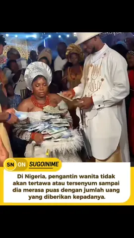 Tradisi ini berasal dari suku Igbo di Nigeria, yang sudah berlangsung selama bertahun-tahun dan menjadi bagian penting dari budaya pernikahan mereka.  Dalam upacara adat ini, pengantin wanita menunjukkan ekspresi serius atau bahkan menangis selama prosesi pernikahan sebagai bentuk simbolik bahwa ia tidak bisa begitu saja “dibeli” oleh calon mempelai pria.  Ia hanya akan tersenyum atau tertawa ketika jumlah mas kawin atau hadiah yang diberikan oleh pihak keluarga pria dianggap cukup atau memuaskan.  Tradisi ini bukan hanya tentang materi, tetapi juga mencerminkan nilai penghormatan terhadap perempuan dan keluarganya dalam proses pernikahan. #fyp #tradisi #nigeria 