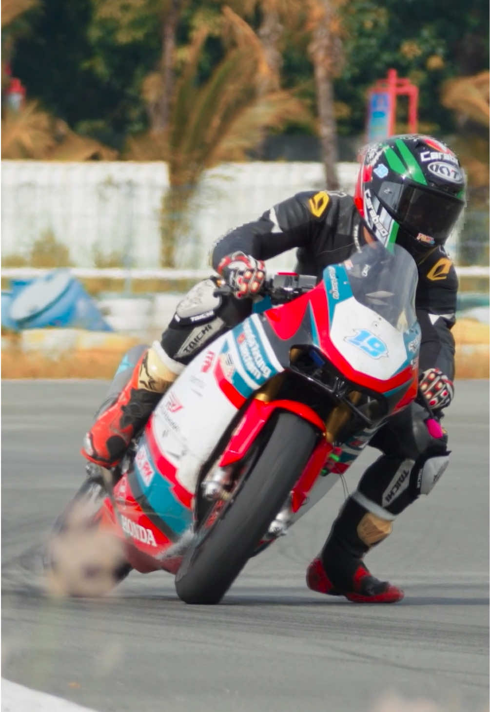 See you next weekend 👀🇲🇾 #NguyenTonAnhPhu19  #AP250 #cbr250rr #yuzyracing #arrc 