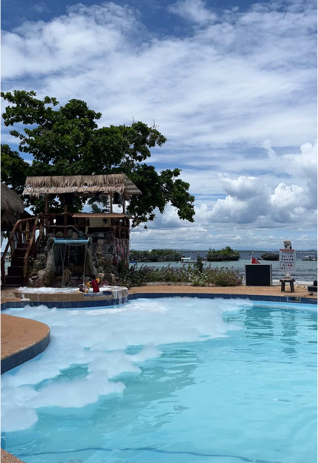 📍 Blue Garden Resort 🏝️✨ Entrance ₱ 100.00  Free SWIMMING POOL Free WI-FI Free OCEAN BEACH FOAM PARTY every friday, saturday and sunday!!!! Tara maligo na ta!!!  for more inquiries please contact: 09562017997 09082283573 #pool #dagat #swimming #maribago #buyong #beach #cebu #lapulapu 