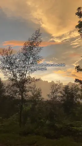 Ketika langit ciwidey lebih dari ekspektasi 🌈🤩 #ciwidey #pelangi #langit #liburan #masukberanda  #fyppppppppppppppppppppppp 