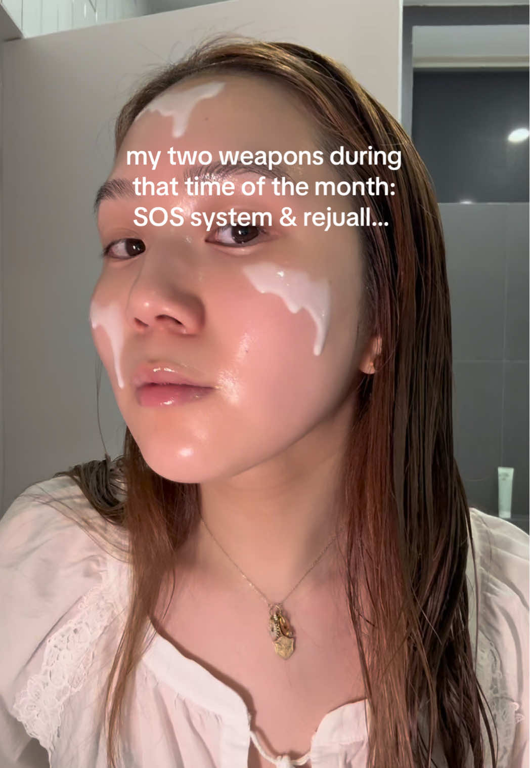 Rejuall + Kopher SOS system = GOLDEN DUO. No words needed - just one night & the skin will skin again 😇🙌🏻🤍 #rejuall #kbeauty #koreanskincare #glassskin #glowyskin #koreanbeauty #pdrn #kopher 