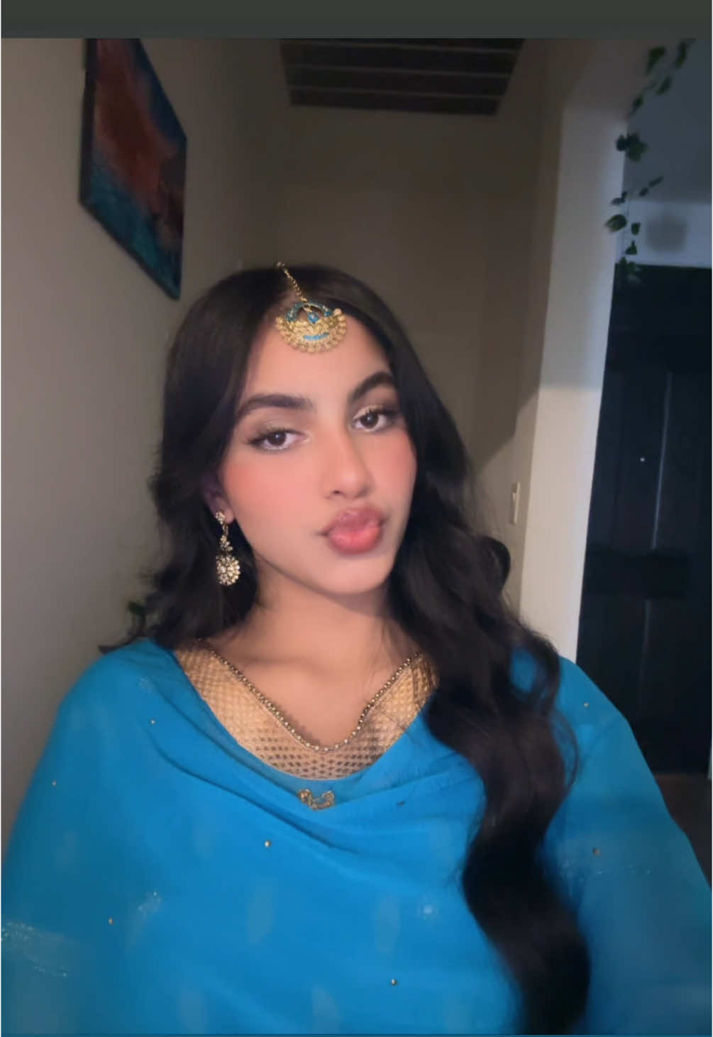 Off-endz💙🩵 #fyp #xyzbca #like #browntiktok #punjabi #fypシ #rafsappera #brown #desi #songs #viral #sohnikudi #worldwide @Raf-Saperra 