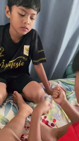 Tutorial yang malatih kesabaran seorang adik 😂  #sulap #triksulap #sulapkaret