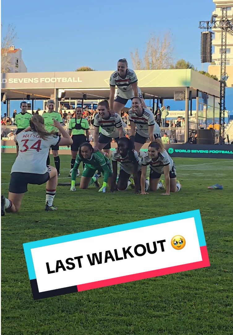 Our final walkout of @World Sevens Football 🫶 #MUWomen #MUFC #ManUtd #WorldSevensFootball 