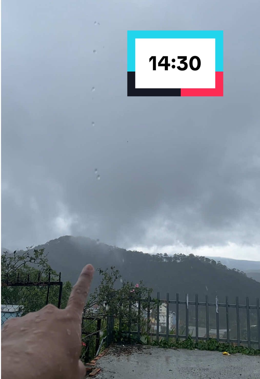 Mưa òi mưa òi :)) 14:30 24/5/2025 #xuhuongtiktok #thoitietdalat #dubaothoitiet #baocaothoitietdalat #thoitietdalathomnay #dalathomnay #dalat #dalatthang6 #dalatthang5 #sanmaydalat #sănmây #hoanghondalat #anhtraithoitiet #dalat2025 #sữagạođàlạt #toididaubandido 