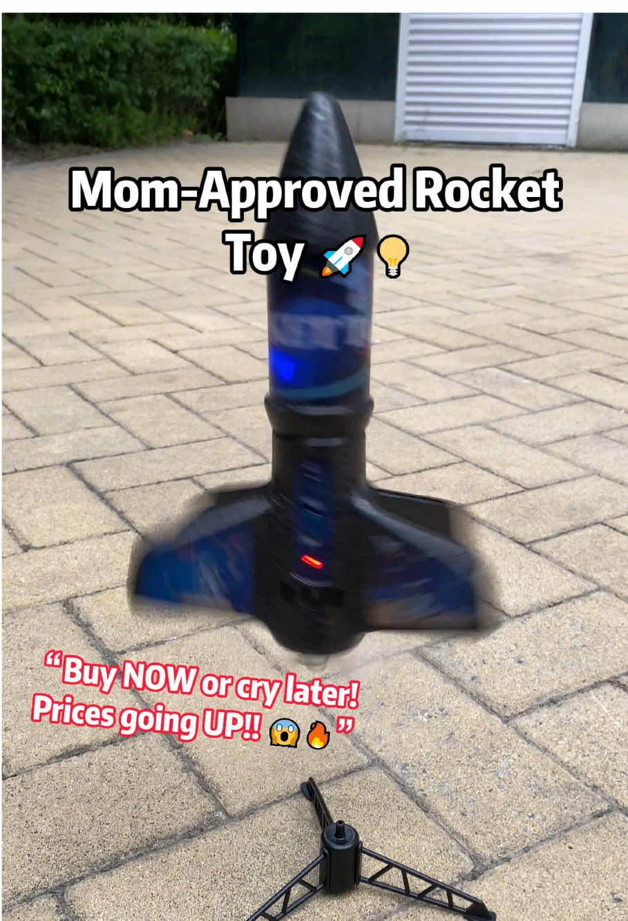Mom-Approved Rocket Toy 🚀💡#MomLife #BackyardFun #OutdoorToys #STEMToys #ParentingHacks #ToyReview #TikTokMom #RechargeableToys #NoScreenTime #FunWithKids #ParachuteRocket#TikTokShopMemorialDay
