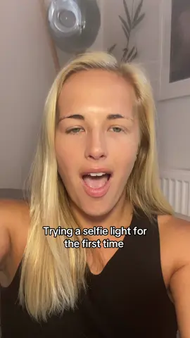 I thought people in their ads were joking - I now understand the hype 😂 #selfielight #lighting #contentcreator #bestthing #fyp #foryou