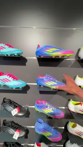 Which @adidas F50 elite you preference? Laces or laceless🤝 📍Generaal Cronjéstraat 16 2021 JH Haarlem. #cleats #f50 #fyp #adidas #absoluteteamsport #foryoupage #footbal #clean #baller #haarlem🇳🇱 #messi #lamineyamal 