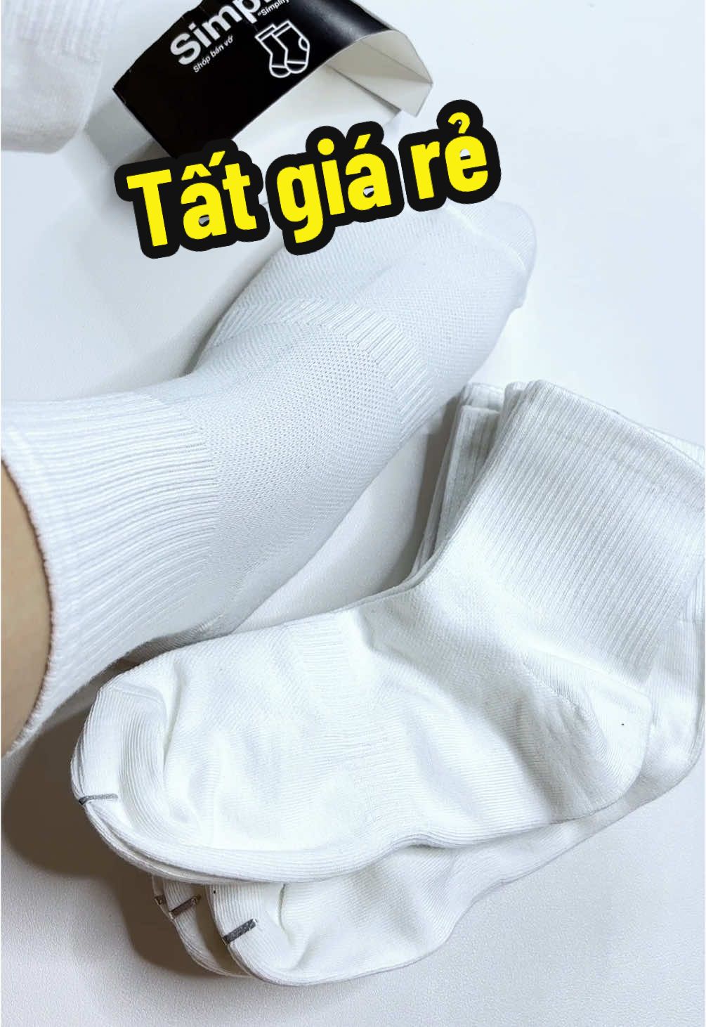 Tất basic Nam Nữ đeo thoáng chân k sợ bị bí nha mn #tất #tatnamnu #tatnam #tatnu 