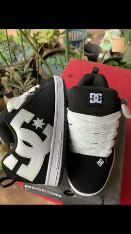 Dc shoes 😍#fyp #dcshoes #y2kthailand #พันธมิตรแบบชําระเงิน #dc #พิกัดลับกรุงเทพ 
