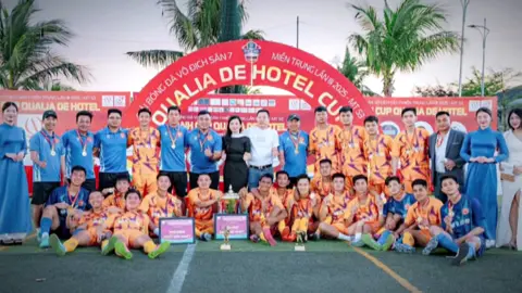 #capcut Siêu kinh điển phủi miền Nam || Hiếu hoa Quahaco 🆚 36 Hoàng Nông Thảo Vy #hpl #bongdaphui #phui #bongdasan7 #bongdaphongtrao #football #highlight #xuhuongtiktok #fyp #viral 