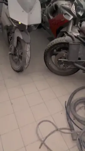 Altın elbiseli adam motorlarının son hali #altınelbiseliadam #motor #keşfet 