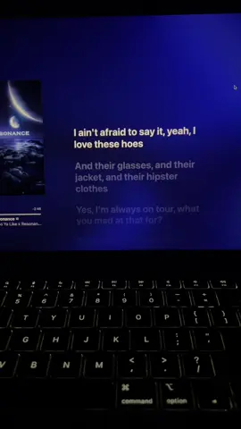 Do ya like x resonance 🎶 #doyalikexresonance #childishgambino #doyalike #resonance #nostalgiacore #fyp #lyrics #songlyrics #nostalgic #viralvideo #lyricssong #songlyricslive #applemusic 