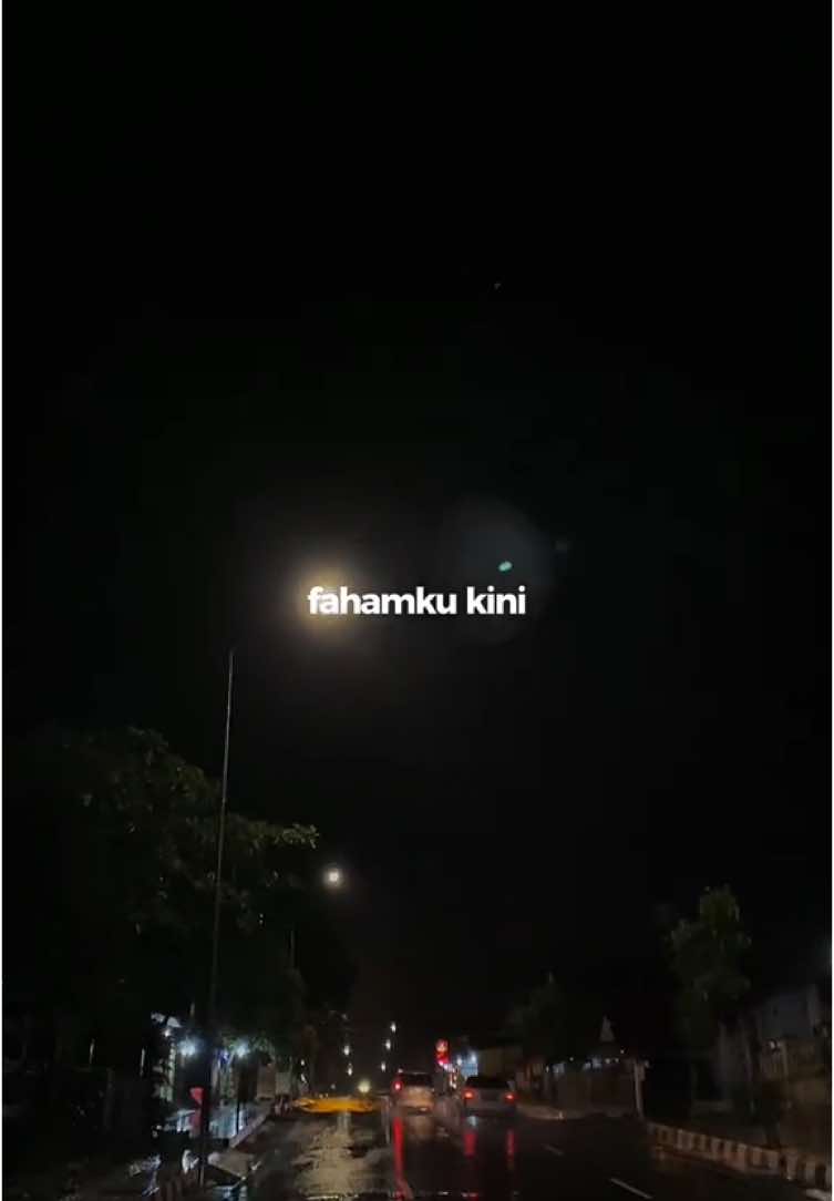 Ditinggalin memang sakit, tapi terpaksa harus melepas orang yang ingin kamu genggam selamanya jauh lebih sakit 🥀 #mangu #fourtwnty #liriklagu #lirikvideo #sadvibes🥀 #wonogiri24jam #CapCut #fyp 
