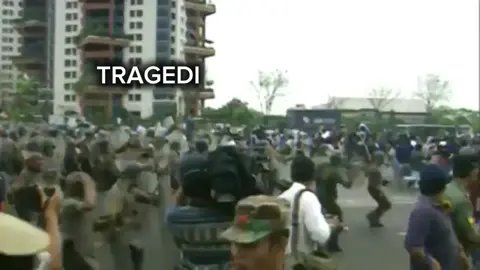 suasana jakarta saat demo reformasi Mei tahun 1998terjadi di Indonesia 🇮🇩 aksi demo 1998 #edits 