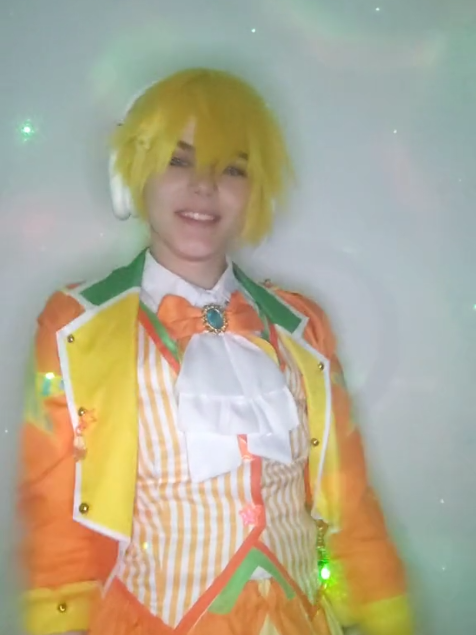 pls ignore the quality and the temporary background 🙏🏻 I'm still figuring this out - - #len #kagaminelen #lenkagamine #vocaloid #cosplay #cosplayers #anime #lenkagaminecosplay 