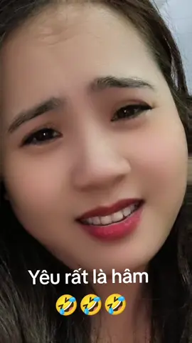 Yêu rất là hâm🤣🤣🤣 #giaitritiktok✅  #giaitritonghop  #niemvuimoingay  #cuoituanvuive  #xuhuongtiktok 