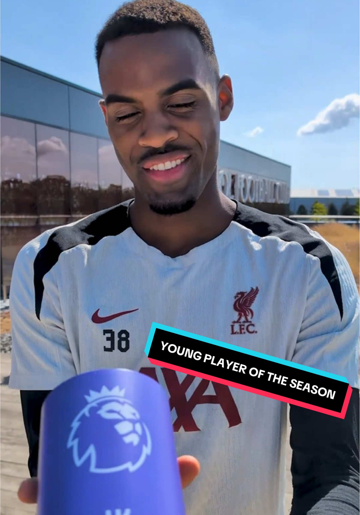 A quick work from the @Premier League Young Player of the Season 👋 #lfc #liverpool #pl 