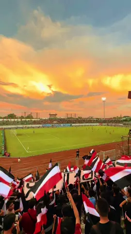 #sepakbola #sepakbolaindonesia #madura #maduraunited #football #casual 