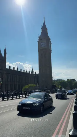 Big Ben originally known simply as the Clock Tower, it was renamed Elizabeth Tower, in 2012, to mark the Diamond Jubilee of Elizabeth II.📍🇬🇧#bigben#elizabethtower#london#londonlife #placetovisit #viral#fy#londontiktok #tiktok#🇬🇧 #❤️#westminster  