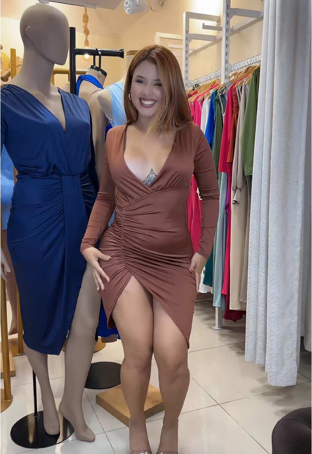 Si buscas emprender con vestidos! Llegaste a la cuenta correcta! Comenta Información y te estaremos atendiendo #DoradasChic #vestidos #vestidoselegantes #vestidosbonitos #vestidoslargos #lima #gamarra #gamarracity #gamarrafashion #proveedores #mayoristas #proveedoresmayoristas #fabricantes 