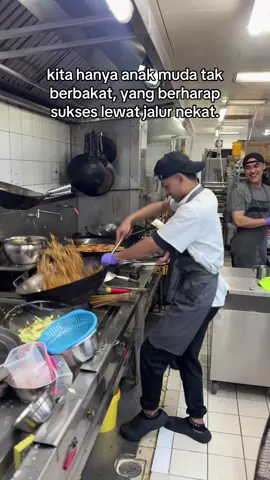 @masmatry🇮🇩🇧🇳 @Duwi Tengil #r_ris09 #bruneiindonesia🇮🇩🇧🇳 #brunei🇧🇳 #kitchen #masak #bruneidarussalam #bruneitiktok #madura #lampung #sukabumijawabarat 