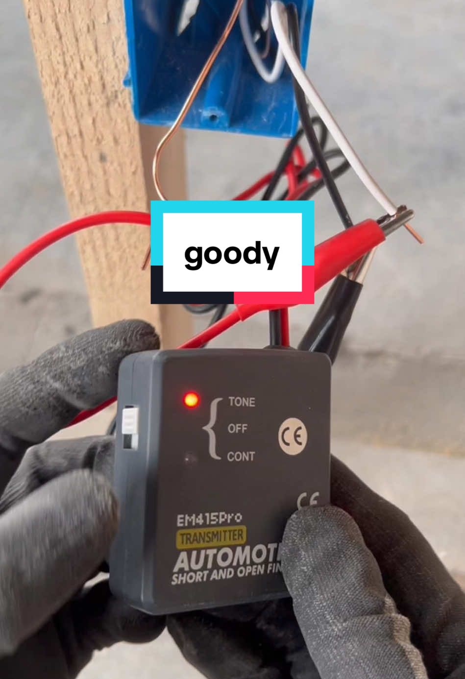 👍⚡️⚡️💥💥Un localizador de líneas utilizado por muchos electricistas. Barato y muy útil.#tool #tiktokshop #electrician #sparky #electricianlife #sparkylife #electriciansoftiktok #pragmatic 