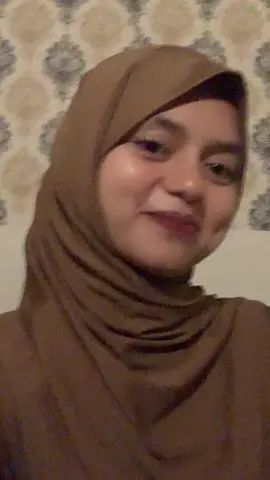 Sebenernya denger sound ini aku pengen nangis, tapi aku malah ngakak nengok mukak Ku😭🤏🏻