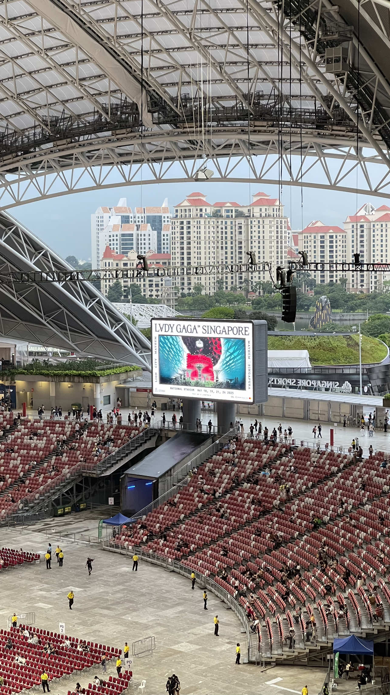 The Mayhem Ball Tour 2025 — Lady Gaga in Singapore #MAYHEM #LIONCITY #DAY1 🖤🫶🏻