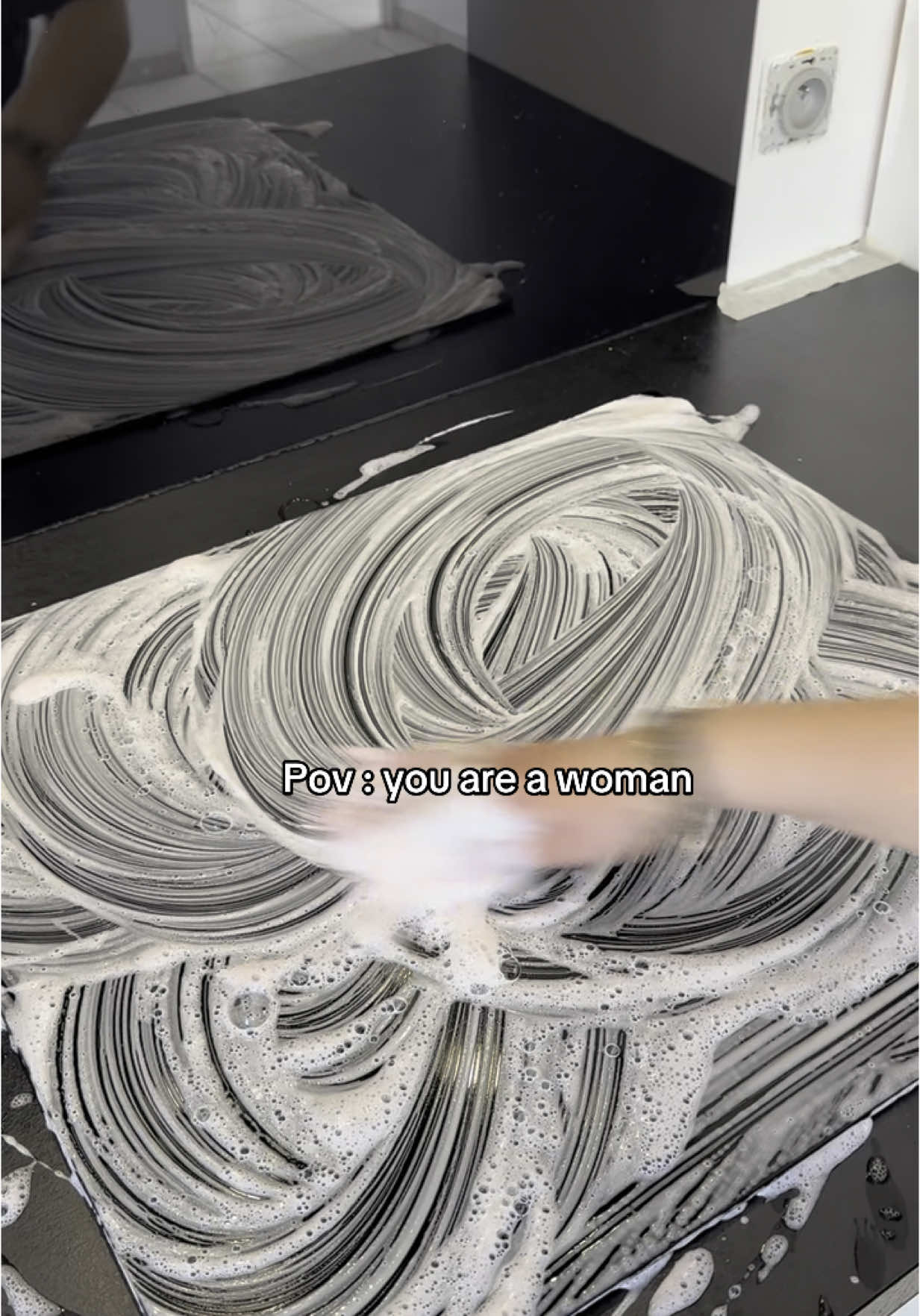 Woman life !! 🧺🧹🧼 #girl #pourtoi #propre #cleanwithnjo #nettoyage #viralvideos #menagefacile #menagefacile #cleaning #CleanTok #woman #women #cleaning #maisonpropre #maisonpropre #maisonpropre #menage #nettoieavecmoi #femme #fyp #fortyourpage #mousse #clean #percer #pourtoi #maisonpropre #menagefacile #nettoyage 