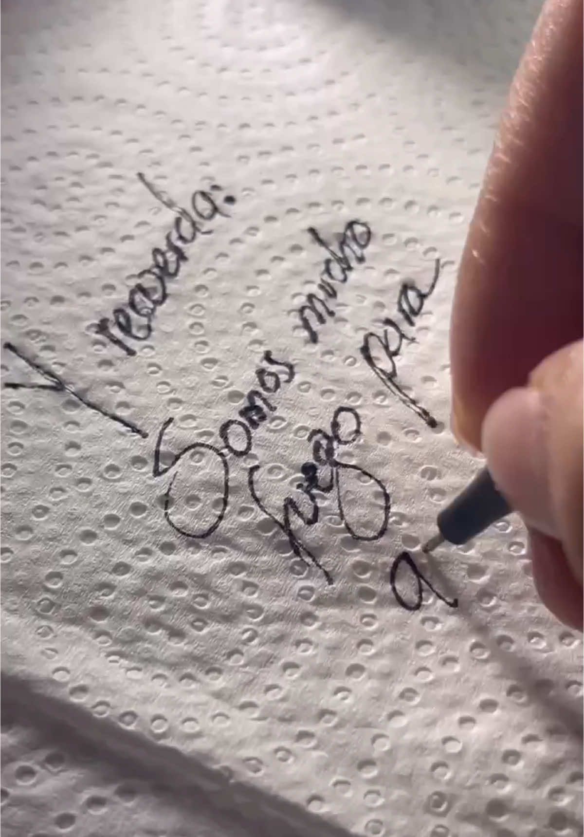 Nunca nunca nos paguemos por nada o por nadie 🔥#andresalfonso #escritor #reflexiones 