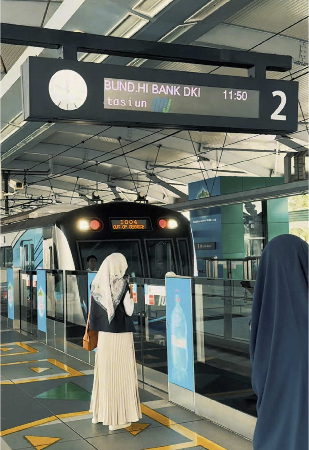 Tenang banget rasanya naik MRT Jakarta  #mrtjakarta #mrt #publictransportation #ilovejakarta #jakarta 