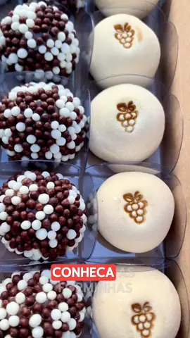 🎂✨ Deixe seus doces ainda mais lindos e profissionais! Perfeitas para festas, casamentos, aniversários e eventos — suas forminhas de acetato 4 pétalas dão aquele toque sofisticado que seus clientes ou convidados vão amar! 💖 ✔️ Alta qualidade ✔️ Super resistentes ✔️ Transparente, combina com qualquer decoração ✔️ Prontas entrega aqui no TikTok Shop! 📦 Pacote com 50 unidades — ideal para quem quer testar ou precisa de uma quantidade menor! 🛒 Garanta já as suas! 👉 Clique no link aqui do TikTok Shop antes que acabe! ✨ Sucesso nas vendas ou nas festas começa pelos detalhes! #Forminhas #Doces #Festa #Confeitaria #TikTokShop #Festas #EmbalagemParaDoces #ConfeitariaCriativa #DocesFinos #DicasDeConfeitaria