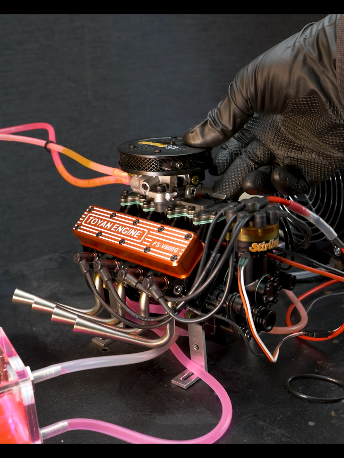 I build the world's smallest V8 engine @Stirlingkit  #engine #v8 