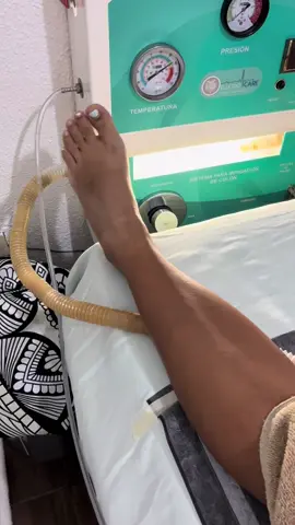 😵‍💫 ¿Colitis? ¿Estreñimiento? ¿Poca energía y antojos sin control? Cuando ves todo lo que sale en la hidroterapia de colon... ¡NOOO, LA POLITZIAAA! 🚨💩😱 💧 Una limpieza profunda que tu cuerpo te va a agradecer. Porque cuando el intestino se limpia, TODO mejora. ✨🧼 📍Agenda tu cita en Serenity Detox #HidroterapiaDeColon #Detox #Colitis #Estreñimiento #SaludIntestinal #SerenityDetox #Juárez #hidroterapiadecoloncdjuarez #colonicoscdjuarez  #SaludIntestinal   #SerenityDetox #HidroterapiaDeColon  #DetoxTime  #Desintoxicación #Parásitos#Limpiezadecoloncdjuarez #DetoxNatural  #estreñimiento #intestinoirritable