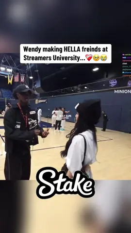 #ddg #wendyortiz #viral #fyp #trending #wendy #eve #johnny #streameruniversity  Wendy making HELLA freinds at Streamers University…❤️‍🩹🥹😭