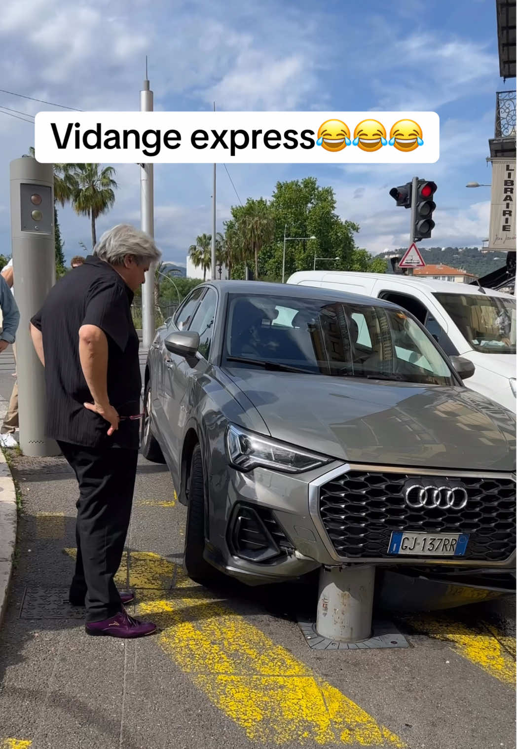 Vous avez demandé une vidange. #cesttoléré #marcopanzani #astuces #voiture 