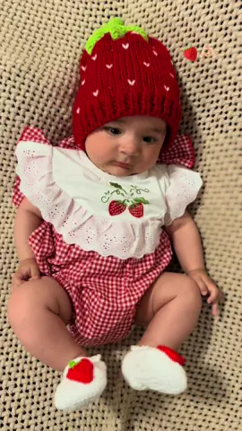 My sweet heart 🍓🫀❤️#babylove #طفلتي ##cutemoment #babycute 