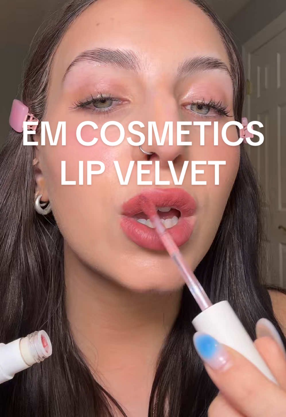 this lip velvet makes it look like the beauty filter on your lips😳 it is so blurring it blurs every line in the lips! ✨ blurring, non drying. Mousse like lightweight texture ✨ shade shown here: “petal” Genuinely so impressed with this- I need to try more from em! @EM Cosmetics by Michelle Phan  #emcosmetics #michellephan #emcosmeticsbymichellephan #emcosmeticslipvelvet #lipvelvet #lipcombo #beautydeals #lipblur #liquidlipstick #tiktokshopnewarrivals #tiktokshoprestock #tiktokshopmemorialday #ttsbeautybesties #tiktokshopcreatorpicks 