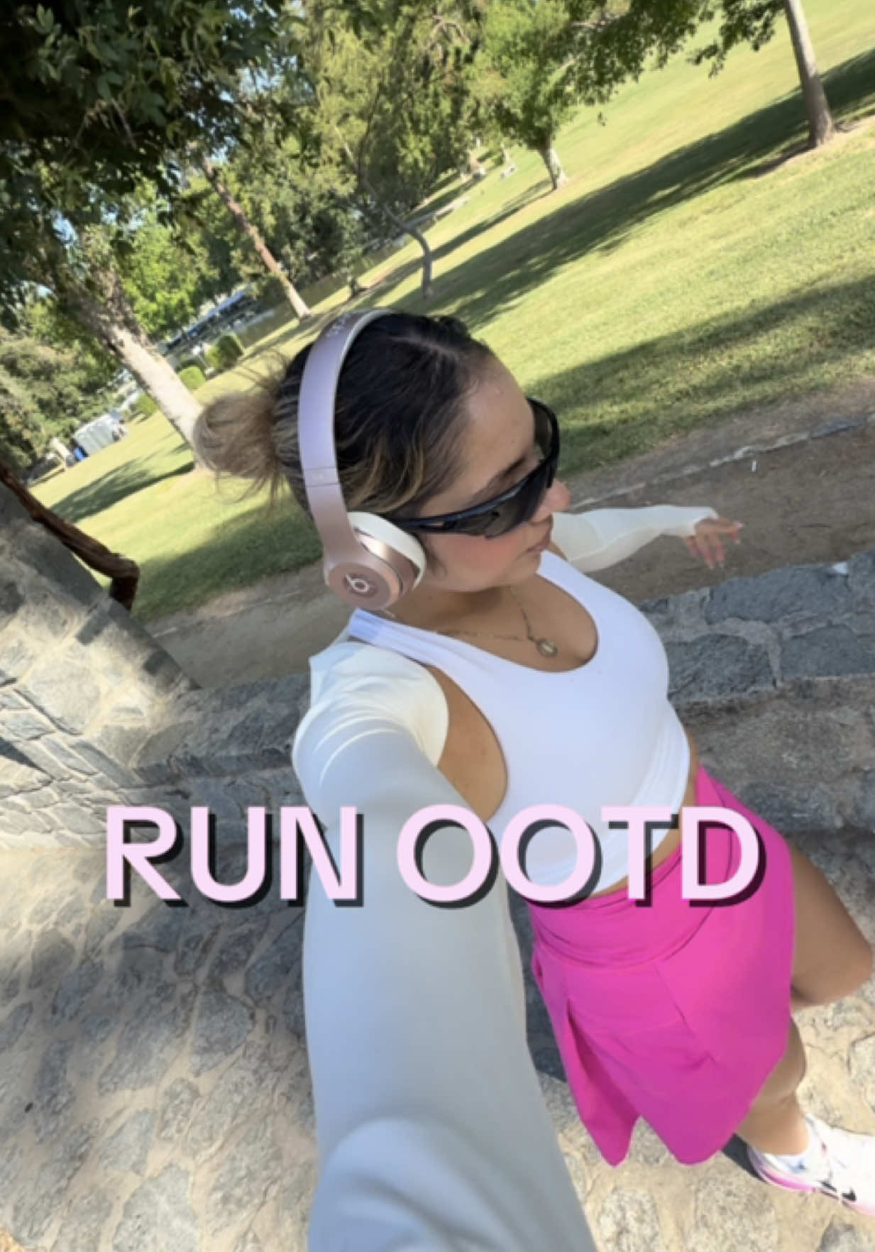 look good feel good! 🎀 #runootd #latinasrun #halfmarathontraining #fypシ 