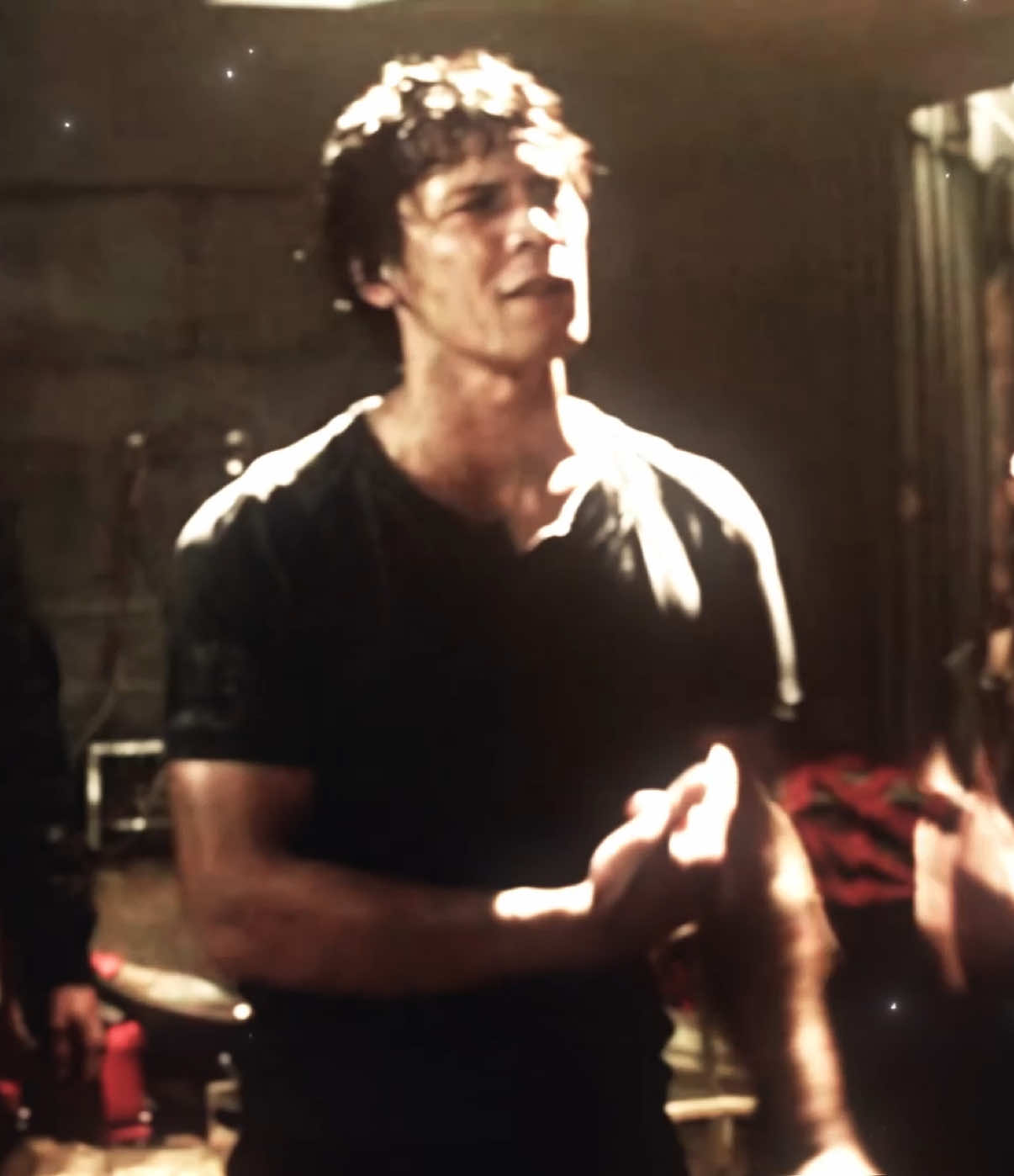hey guys! || #bellamy #bellamyblake #bellamyblakeedit #the100 #the100edits #fy #foryou #fyp #xyzbca #zyxcba #viral 