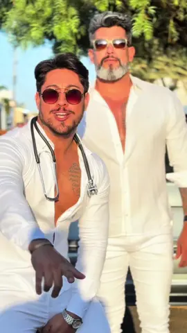 Qual médico você escolheria? 