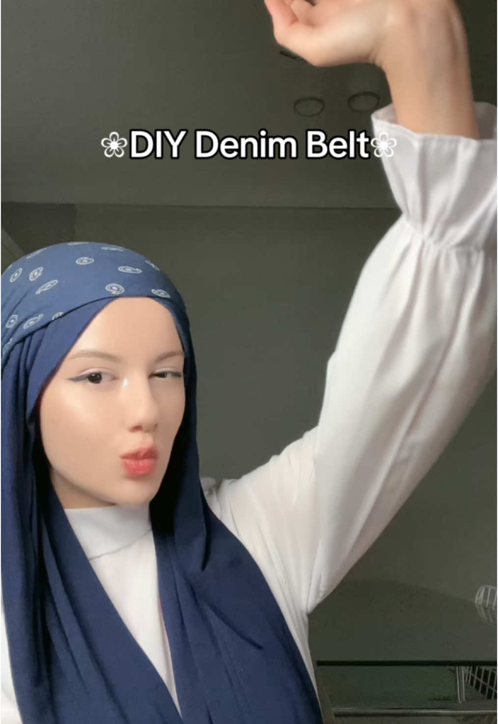 DIY flower Denim Belt 💙🌸#DIY#denim#belt