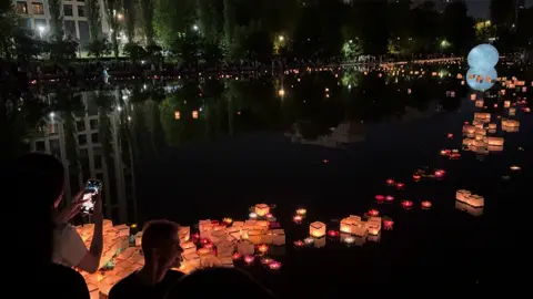 и вся Москва пришла на фестиваль фонариков💔