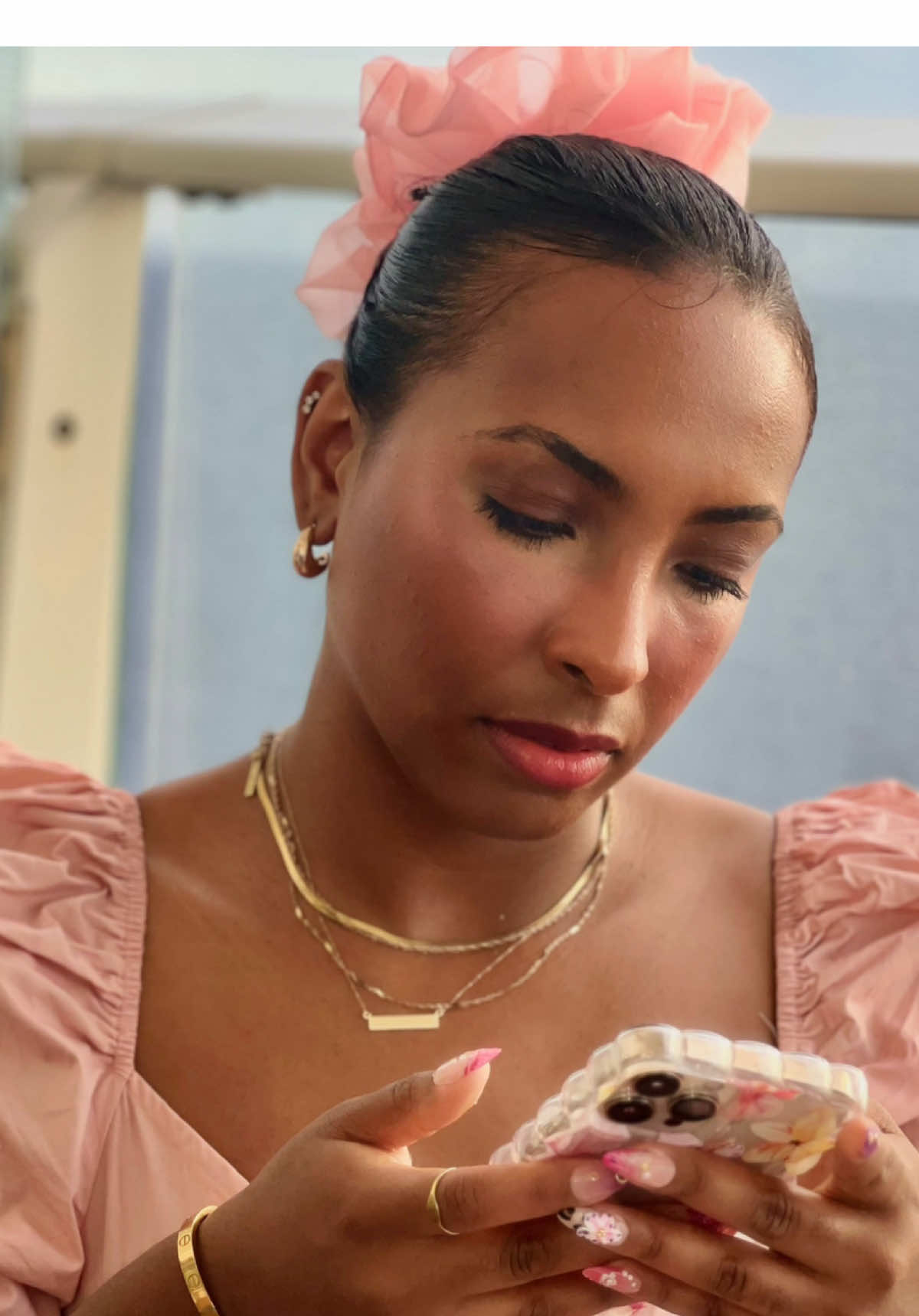 Results at the end! Time to buy a summer concealer #vacation #vacationmode #makeuphacks #makeuptutorial #makeup 