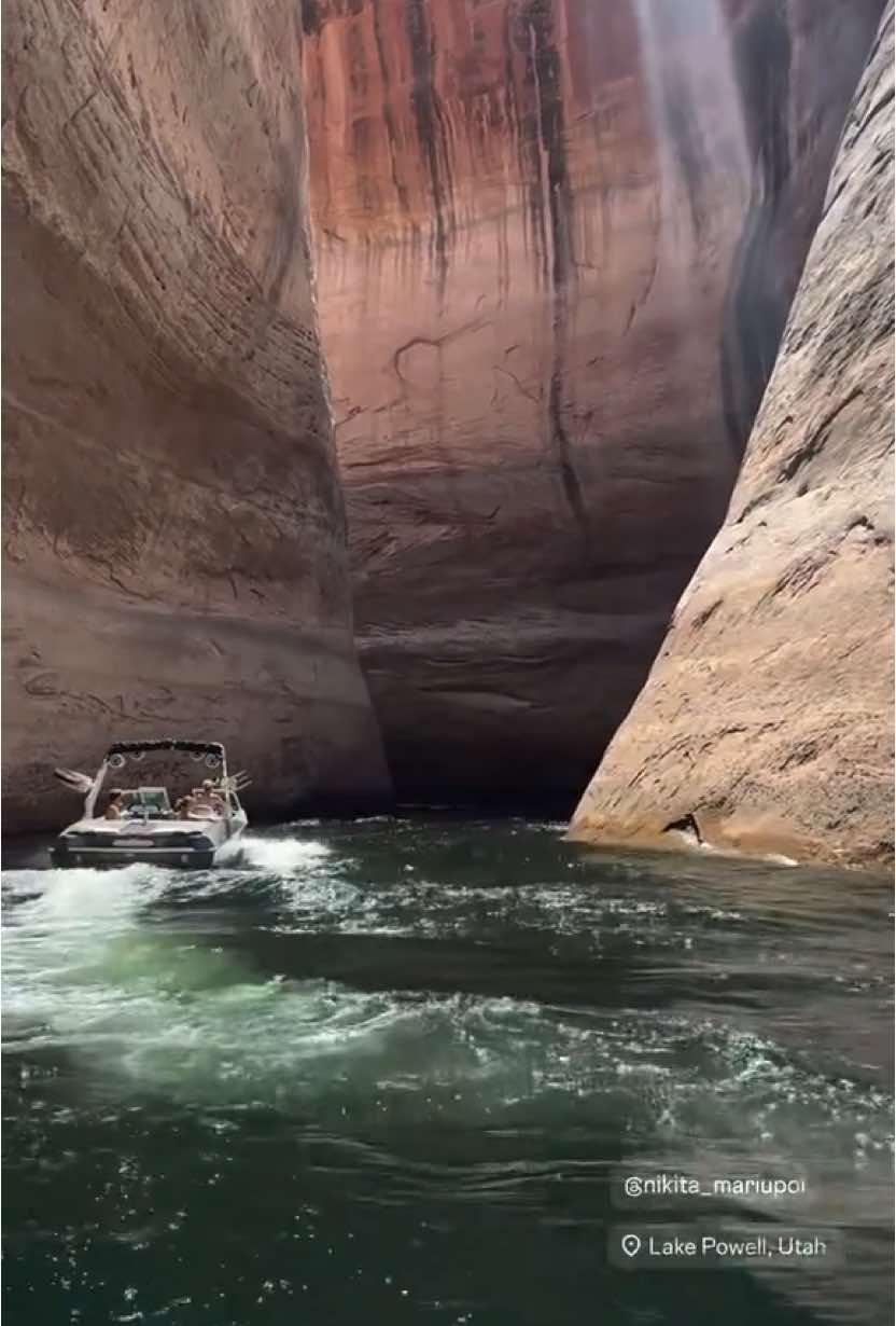 @Nikita Zakharchenko @Denis Liash #utah #usa #lakepowell #jetski #view #epic #arizona #vibe #water #nature #adventure 